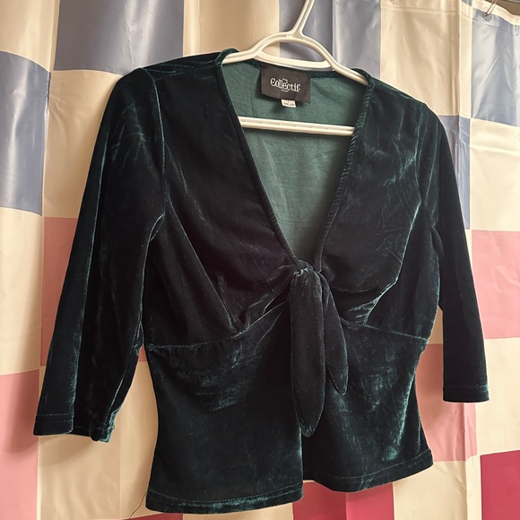 Collectif Moira dark green velvet deep V tie blouse retro vintage pinup - Picture 2 of 5